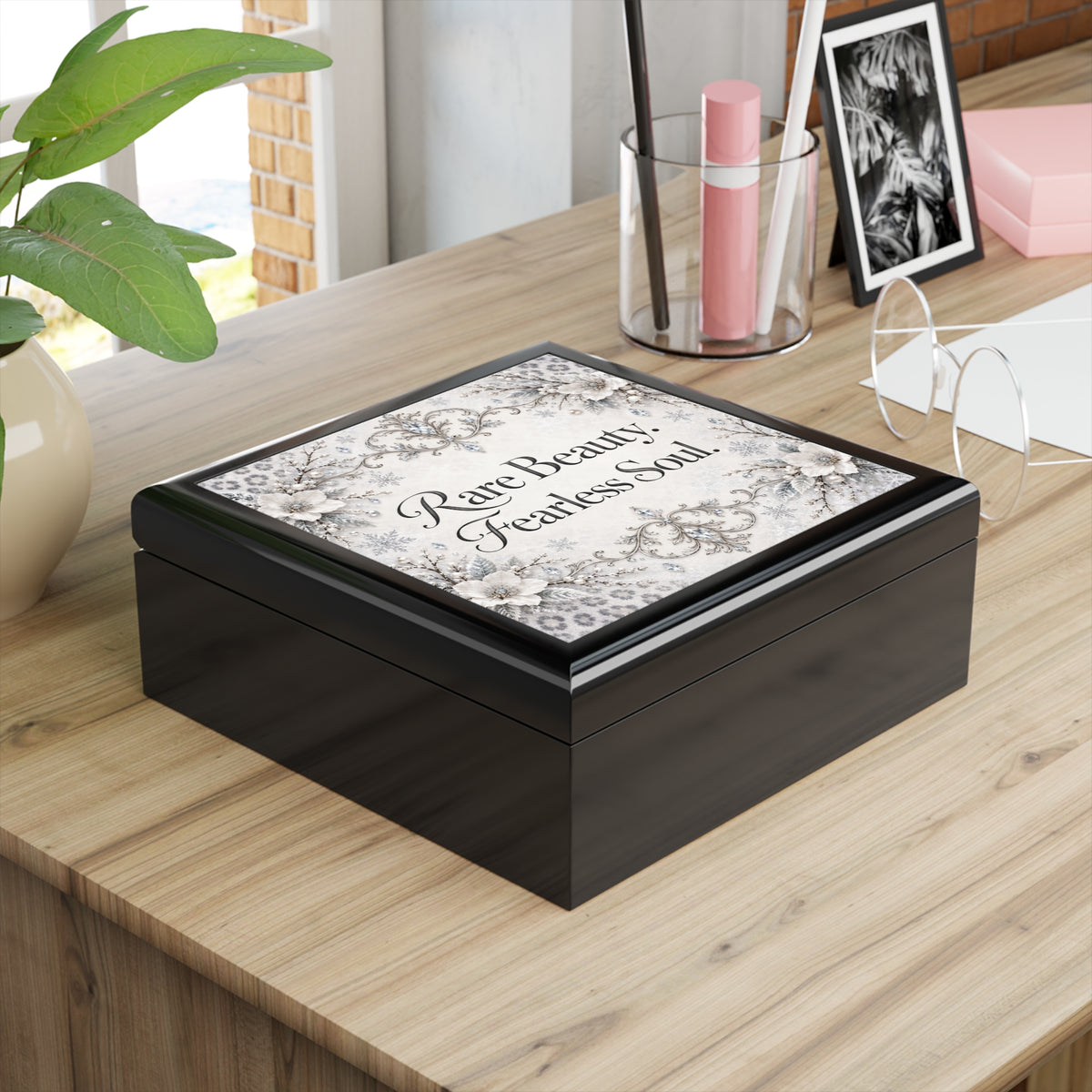 Snow Leopard “Rare Beauty. Fearless Soul.” Jewelry Box